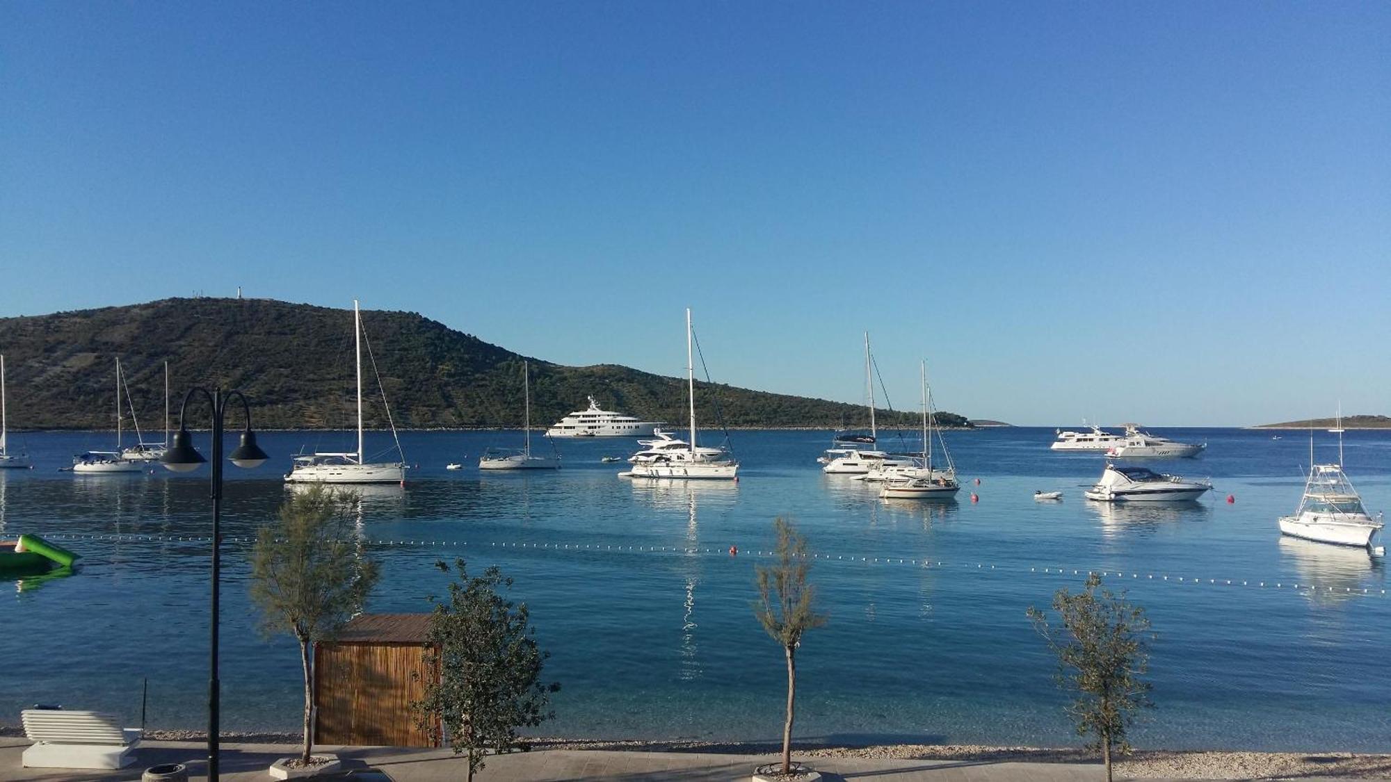 Apartments Mateo - 60M From Sea Primošten Eksteriør bilde